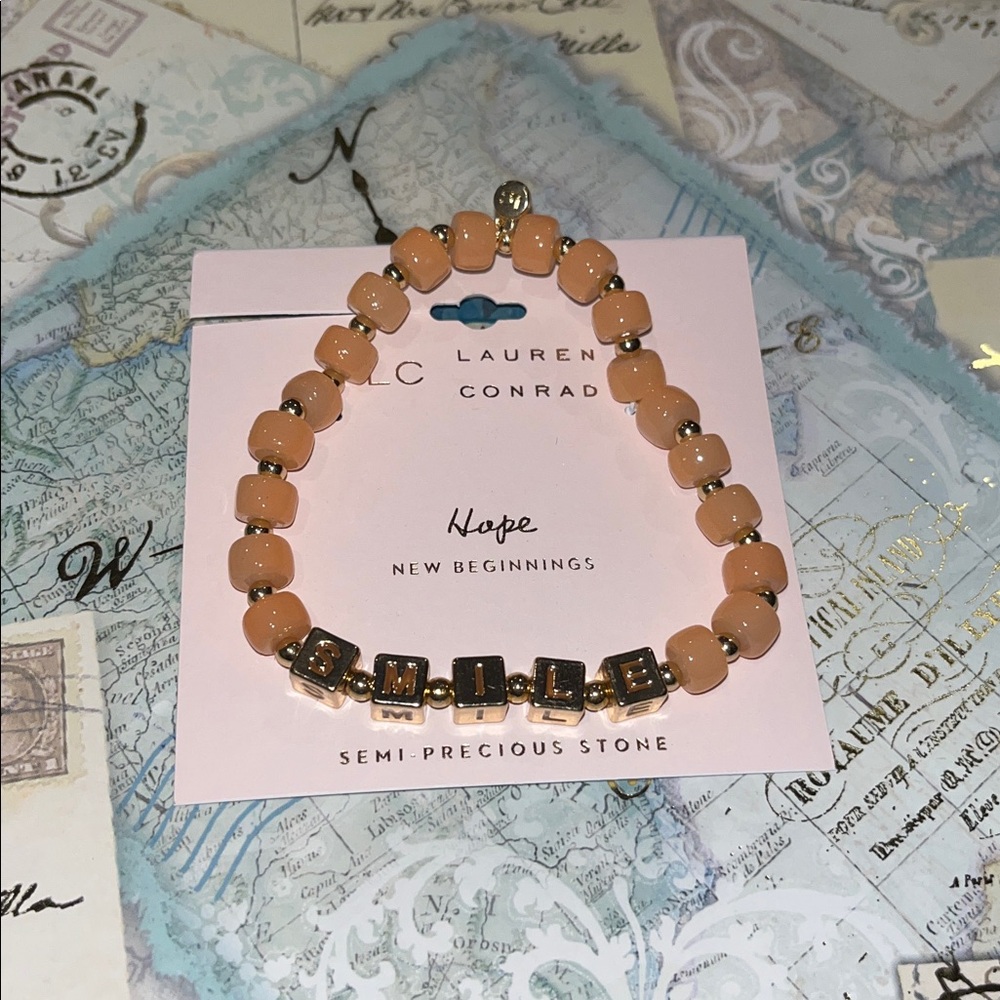 LC Lauren Conrad "Hope" Charm Cluster
Stretch Bracelet